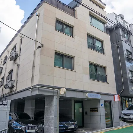 Dears #Yaksu Station #New Building #Elevator #Ddp #Bts Apartment